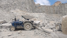 7 Killed, 5 Injured As Boulder Collapses In Bengaluru Stone Quarry