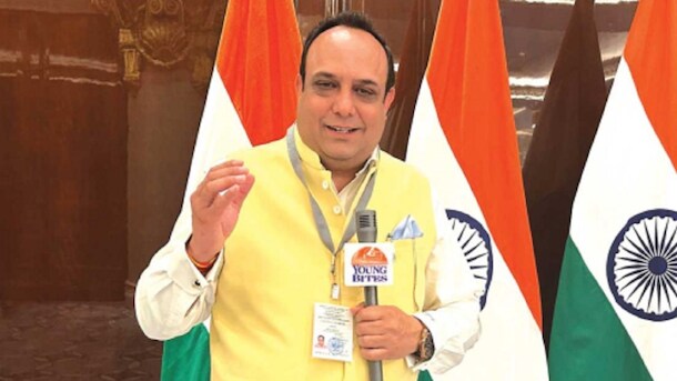 'अंदर तक पहुंच, अटके काम तुरंत...', PMO अधिकारी बन लोगों से लाखों रुपये ठगने वाला गिरफ्तार