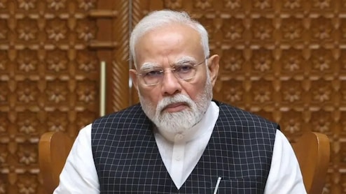 असम में बाढ़ का कहर: पीएम मोदी ने केंद्रीय मंत्री सोनोवाल को क&zwj;िया फोन, स्थिति की जानकारी ली
