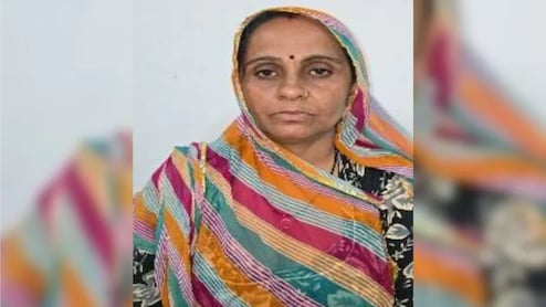 5 लाख लेकर दूसरे की जगह पटवार भर्ती परीक्षा में बैठी, 10 हजार की इनामी महिला गिरफ्तार