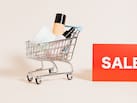 बिखरी पड़ी है Makeup Kit? वैनिटी को करें अपग्रेड, Amazon Beauty Sale से खरीदें ₹399 में Lakme के ये प्रोडक्ट्स