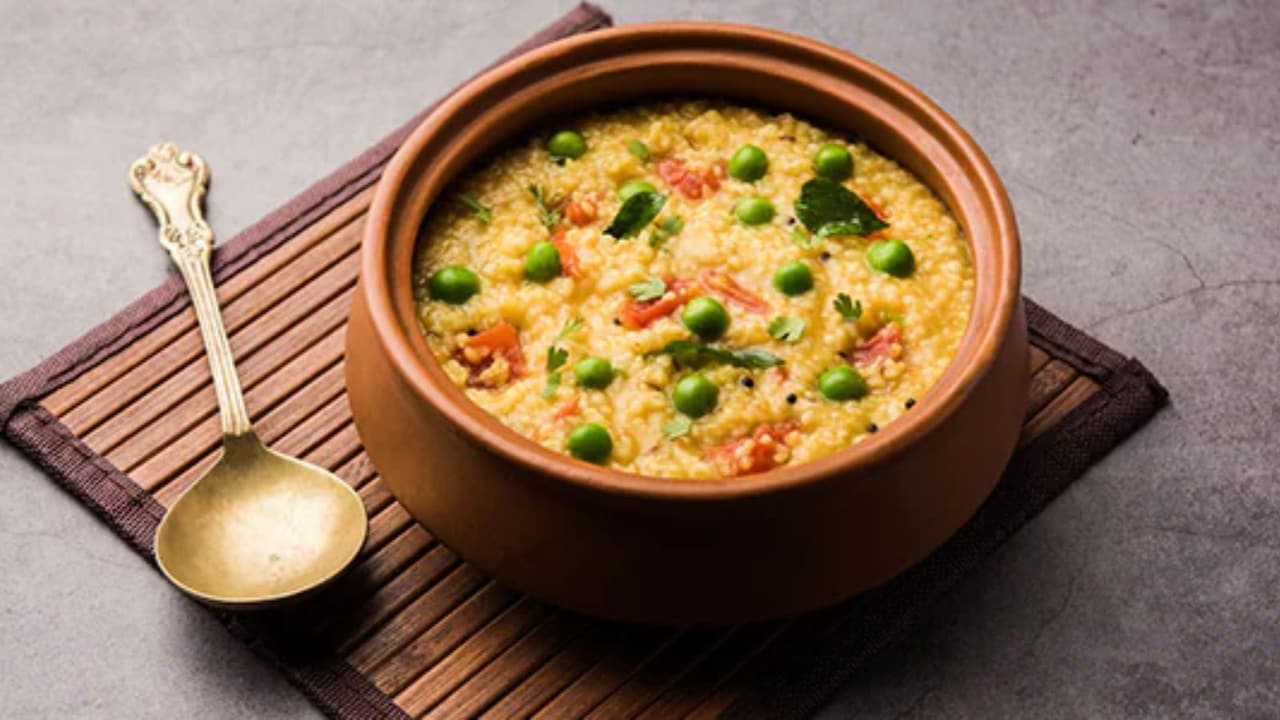 When Is Durga Puja 2026? Traditional Bengali Foods That Mark The Occasion