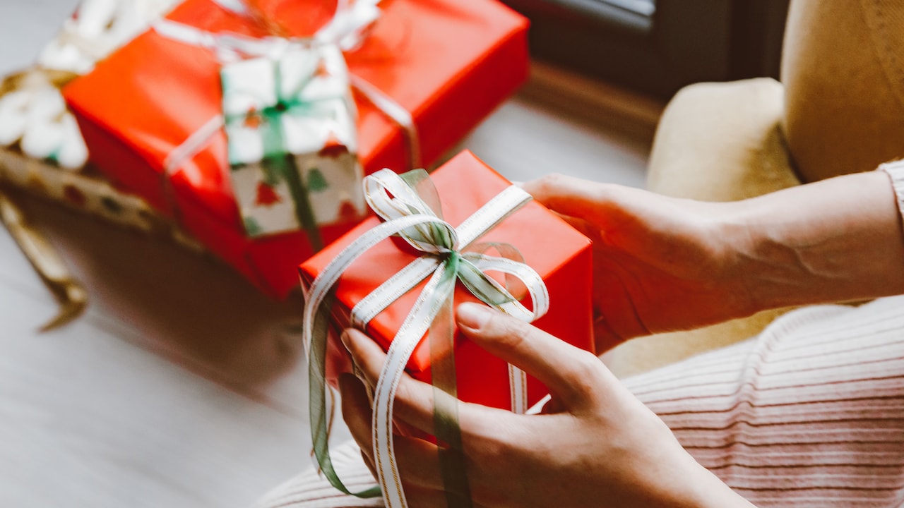 Which gifts do you want to give to Cancer zodiac babies?
