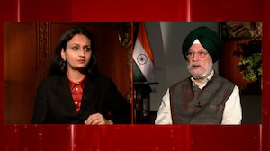 Will E20 Damage Older Cars? Hardeep Puri Responds to Vehicle Owners' Concerns