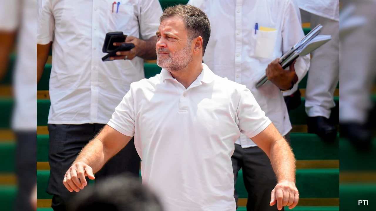 Rahul Gandhi Backs Ken-Betwa Protesters, Demands Fair Compensation