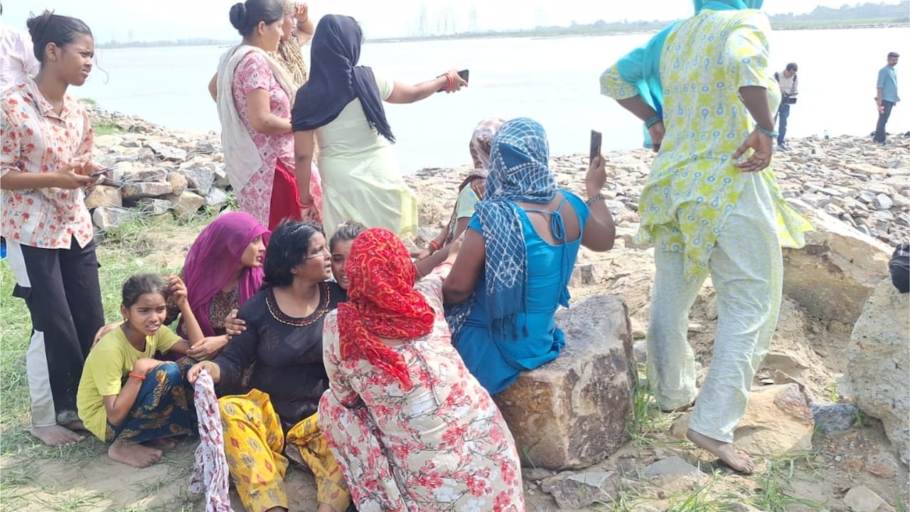 दिल्ली के अलीपुर इलाके में यमुना में डूबे चार बच्चे, अभी तक नहीं मिले हैं किसी के शव