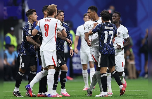 Argentina vs England LIVE Score: इंग्लैंड ने दागा पहला गोल, अर्जेंटीना पिछड़ी, मेसी हुए हैरान