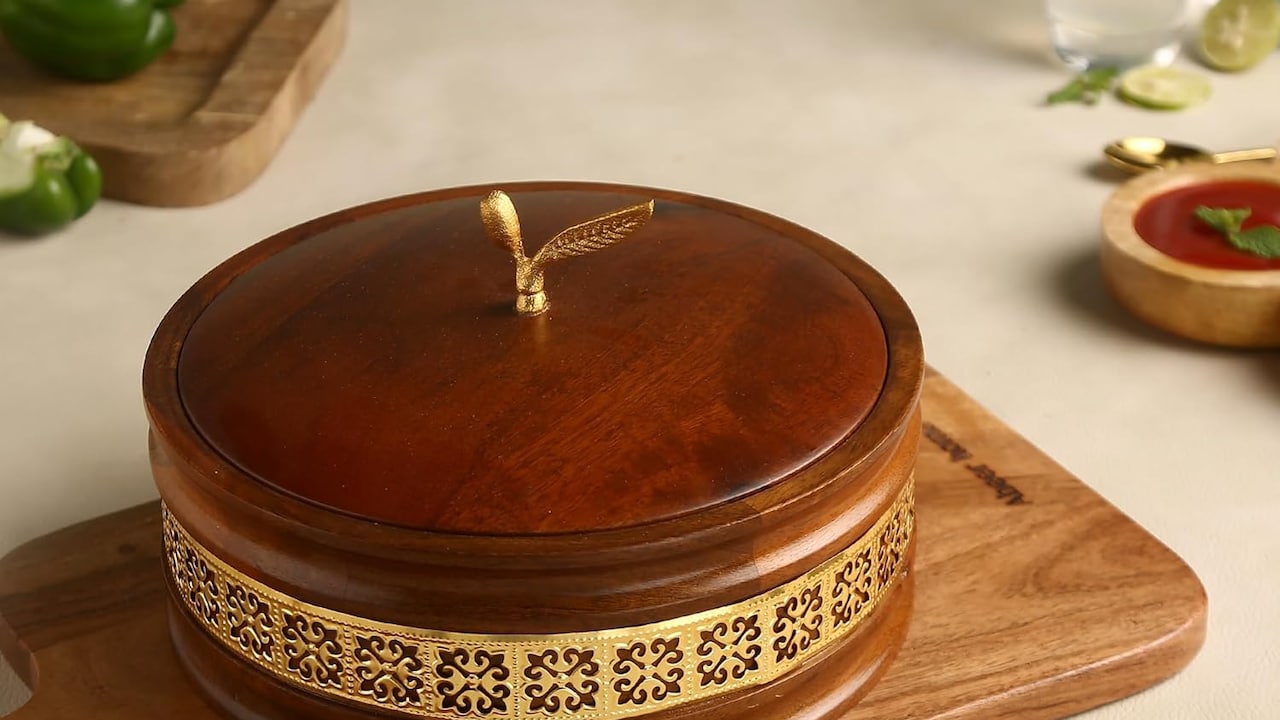 Top 5 Wooden Roti Casseroles You Can Grab At Affordable Prices