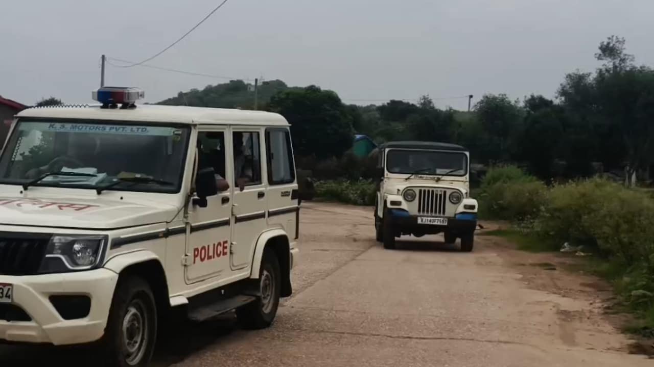 सिंधिया राजघराने की तोप की तलाश में पुलिस का सर्च ऑपरेशन सिंधिया राजघराने की तोप की तलाश में पुलिस का सर्च ऑपरेशन