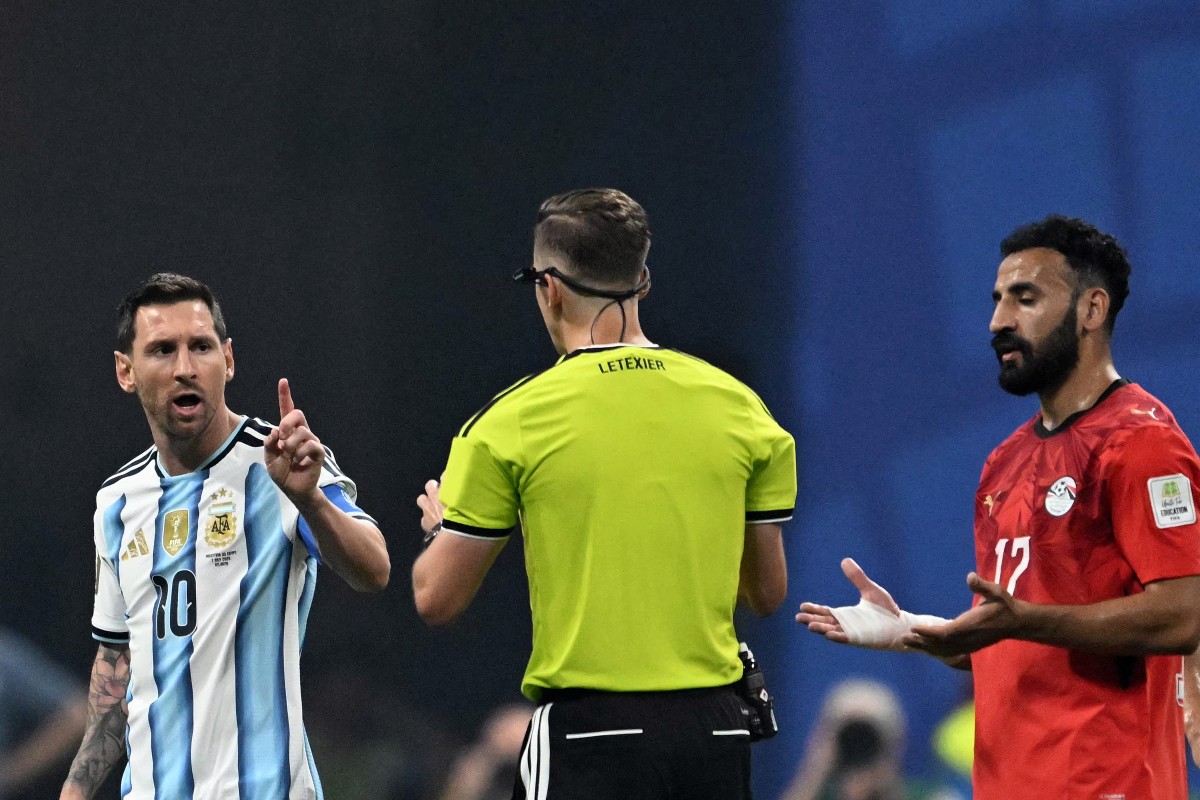 अर्जेंटीना के खिलाफ मैच में रेफरी के 10 फैसले जिससे मिस्र हुआ नाराज, FIFA से की शिकायत