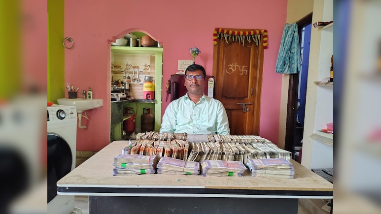 Telangana Engineer Caught Accepting Rs 2 Lakh, Rs 32 Lakh Seized From Home
