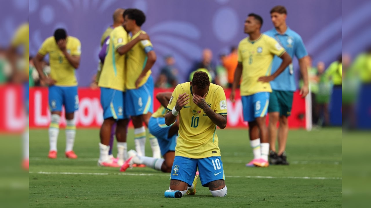 FIFA World Cup: हार के बाद नेमार ने किया संन्यास का ऐलान, मैदान पर ही हो गए भावुक, देखें VIDEO
