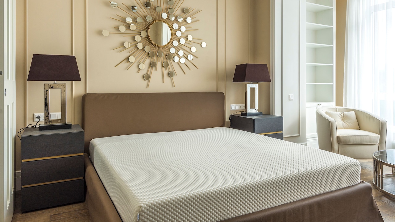 Hard Or Soft Mattress For Back Pain? What Really Works