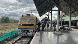 Rain Shuts Highway, 1,500 J&K Tourists Evacuated Through Special Trains