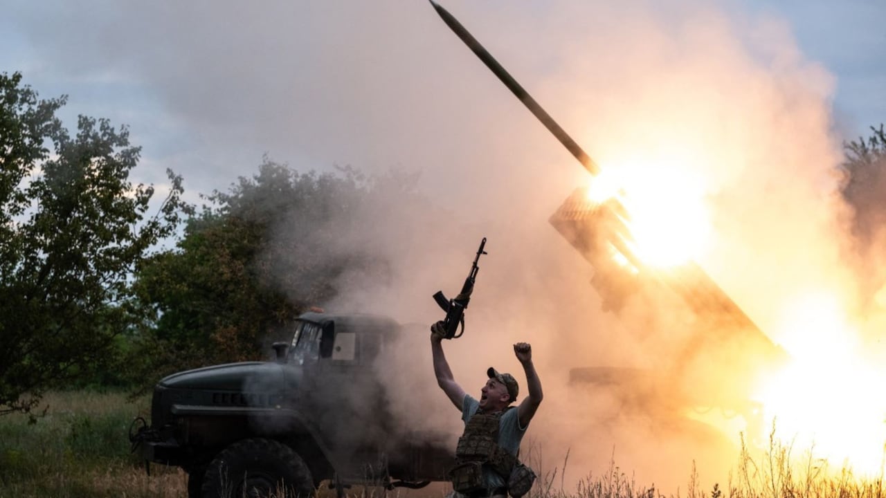 Zelesky Says Fight Continuing In Key Town That Kremlin Says It Seized