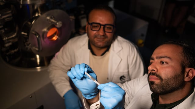 Scientists have developed a smart wound bandage for burn patients