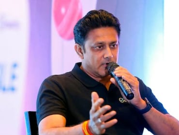 10 सबसे ज्यादा पढ़े-लिखे टीम इंडिया के क्रिकेट सितारे, किसी ने की इंजीनियरिंग, तो किसी ने हासिल की PhD डिग्री