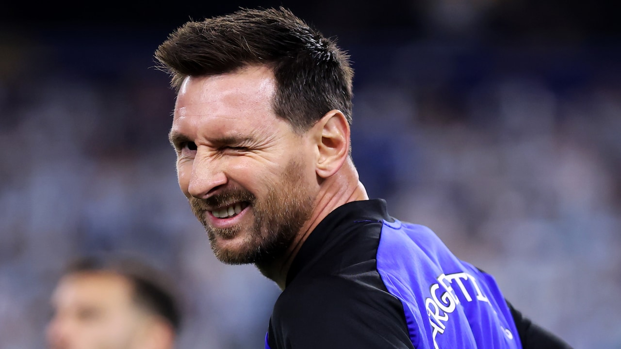 "One More Story To Tell": Lionel Messis Greatness Summed Up By Ex-Argentina Teammate Carlos Tevez