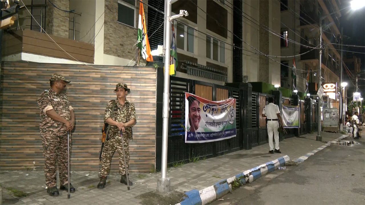 Trinamool vs Trinamool As Rebel Faction 'Takes Control' Of Party Headquarters