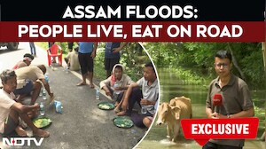 flood_relief_192392Assam Floods | Inside Flood-Ravaged Charaideo: Homes Washed Away, People Live & Eat On Road