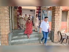 'अस्पताल के 2 स्टाफ करते लड़कियों की सप्लाई', डॉक्टर पर 100 महिलाओं से रेप का आरोप