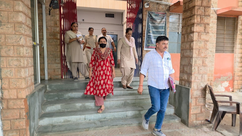 राजस्थान के डॉक्टर पर 100 महिलाओं से रेप का आरोप, बाड़मेर नर्स ब्लैकमेलकांड में नया ट्विस्ट
