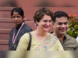 IIT प्रोफेसर पर प्रियंका गांधी की &lsquo;गोमूत्र&rsquo; वाली टिप्पणी की 215 शिक्षाविदों ने की आलोचना, पत्र लिखकर बताया उनका योगदान