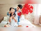 Happy Girlfriend Day 2026: अपनी गर्लफ्रेंड के साथ WhatsApp, Facebook और Insta पर शेयर करें रोमांटिक शुभकामनाएं