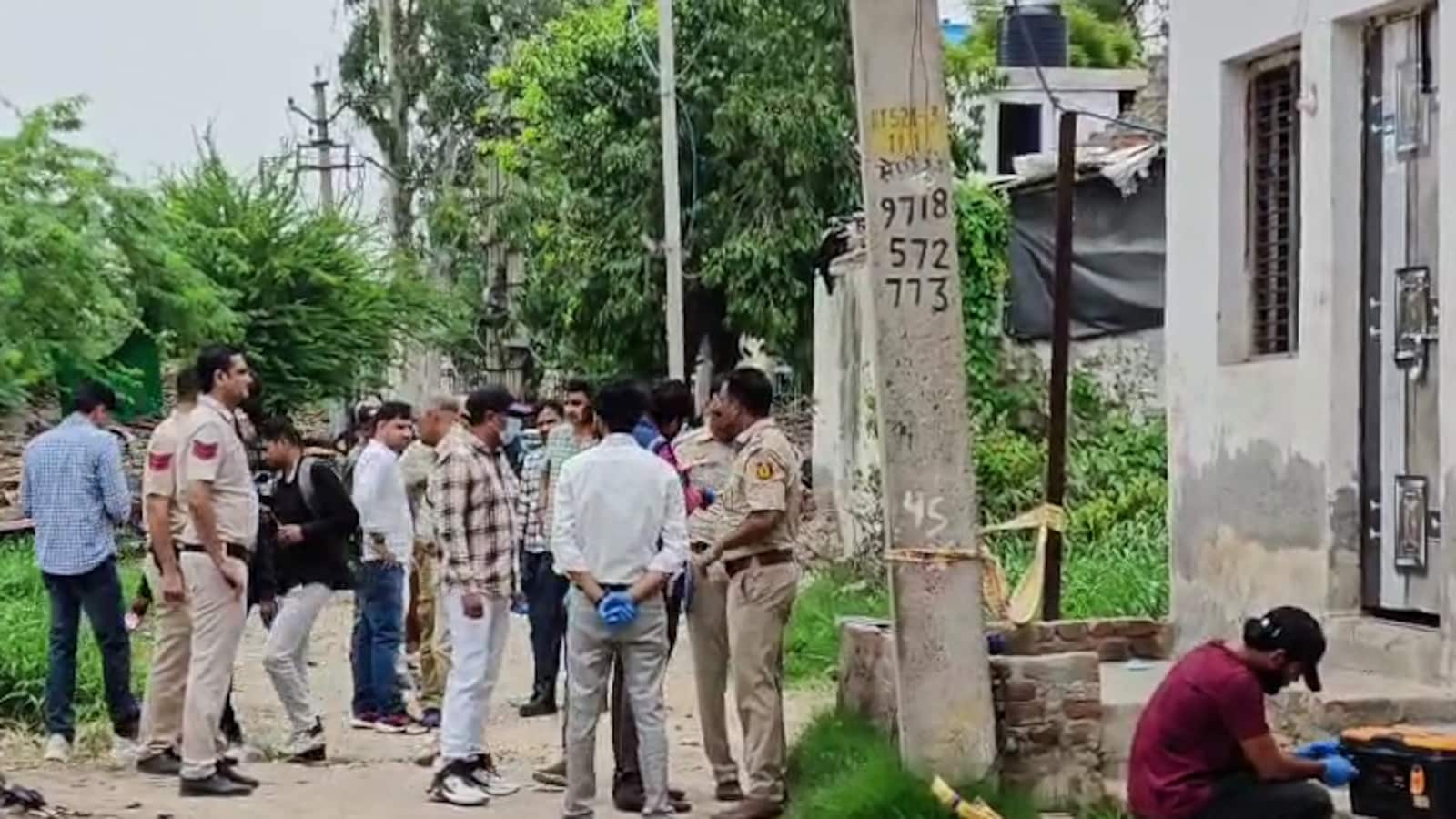 Armed Gang Robs Rs 9 Lakh Cash and Jewellery from Delhi House