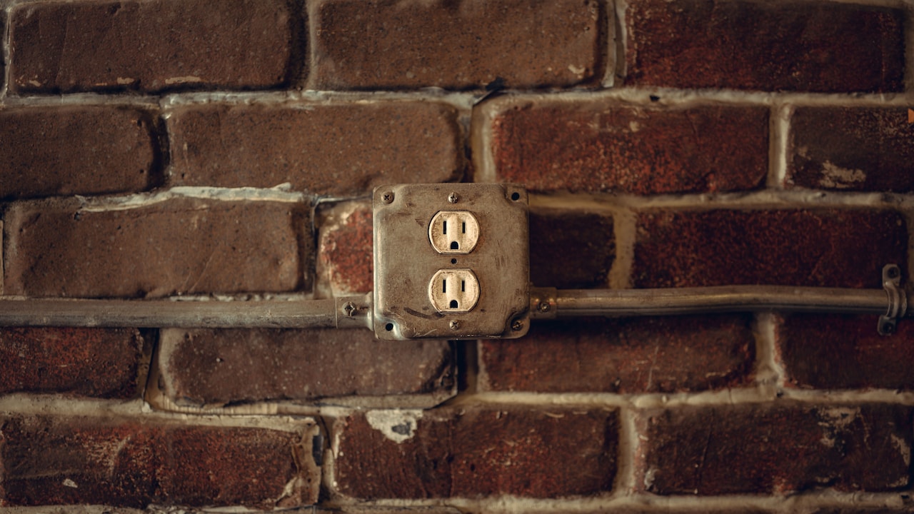 Surge Protector vs Heavy Appliances: What You Need to Know Surge Protector vs Heavy Appliances: What You Need to Know