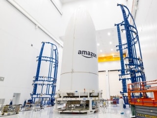 Elon Musk की टेंशन बढ़ाएगा Amazon! सैटेलाइट से सीधे फोन तक इंटरनेट, भारत में भी होगी एंट्री?