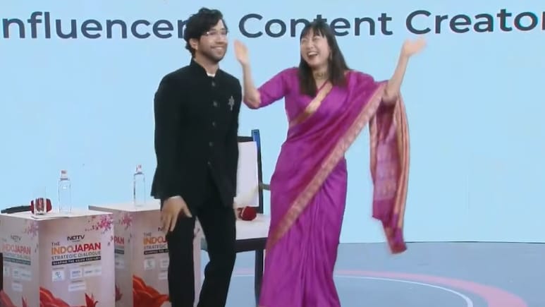 जापानी लड़की ने &lsquo;नाटू नाटू&rsquo; पर किया धमाकेदार डांस, फर्राटेदार हिंदी बोलकर जीता दिल, तालियों से गूंज उठा NDTV का मंच