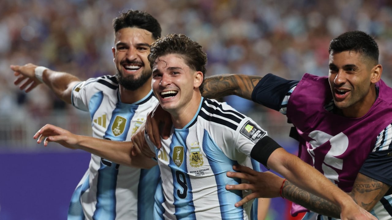 Argentina Sink 10-man Switzerland To Set Up Blockbuster England World Cup Semi-Final