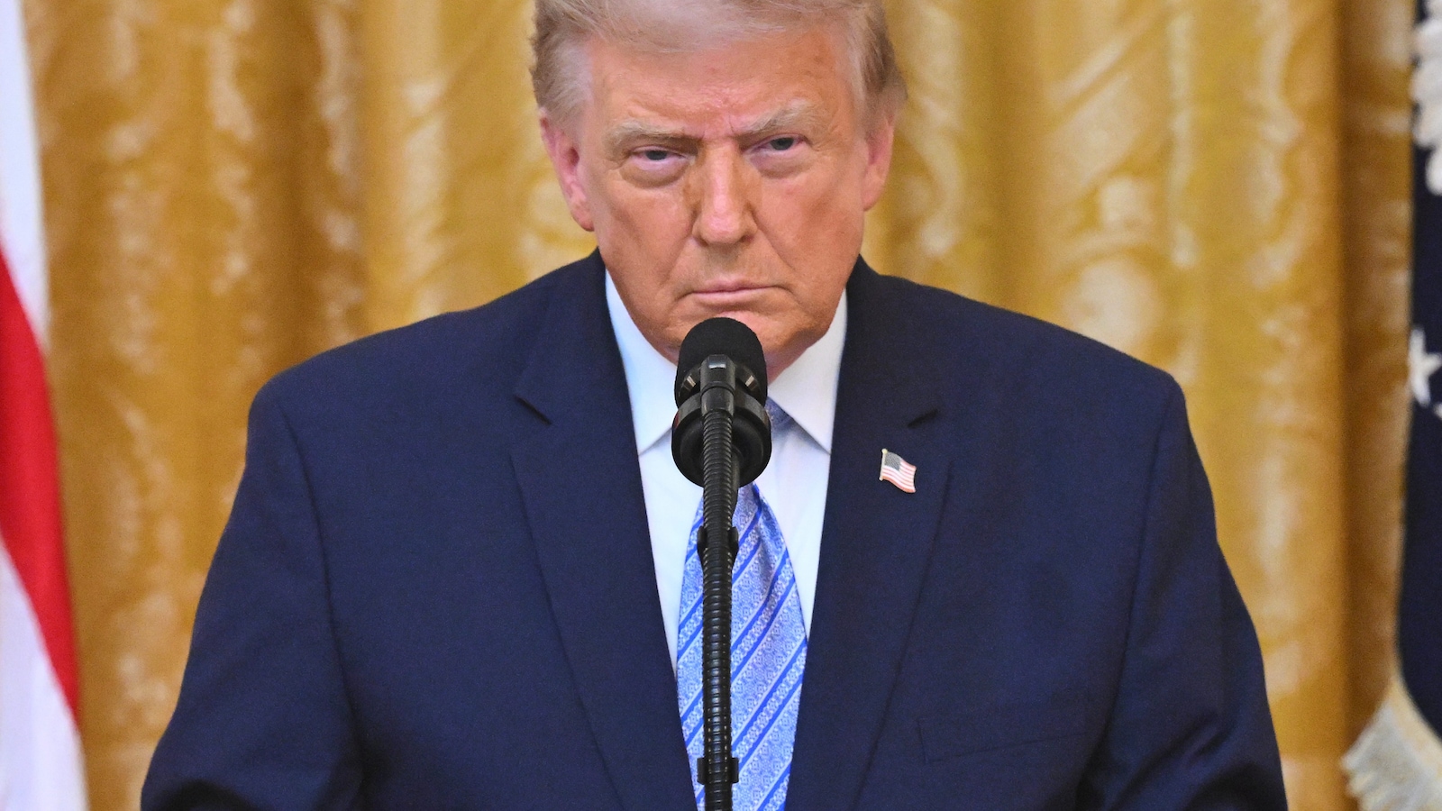 Trump’s Teleprompter Operator Placed On Unpaid Leave After ‘Winning’ $100,000 Betting On Speeches