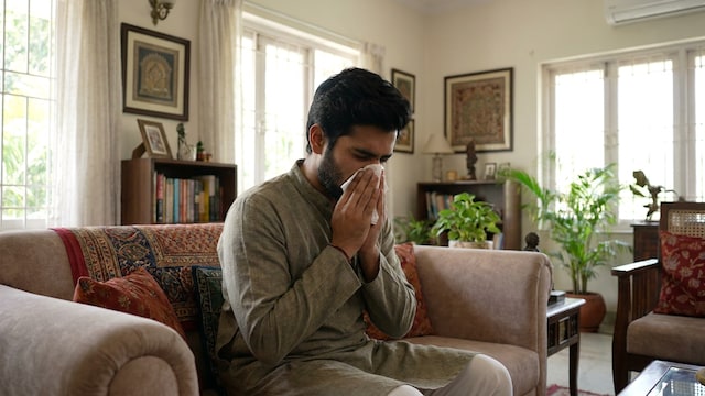 Runny or blocked nose is a common symptom of bird flu