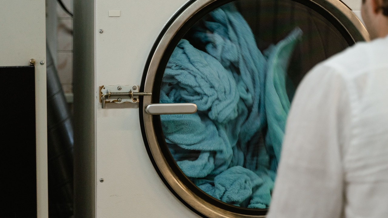 10 Reasons Washing Machine Drums Still Smell After A Hot Cycle And How To Fix The Source