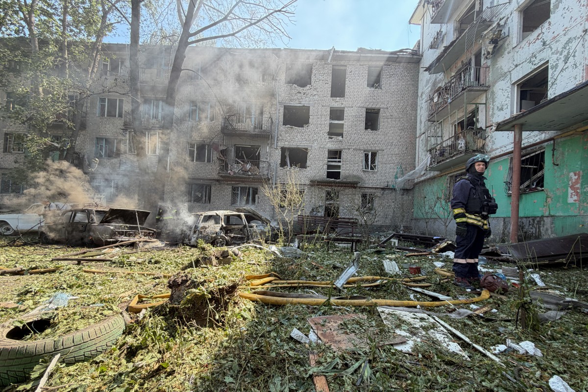 5 Killed, 20 Injured In Russian Attack On Ukraine's Zaporizhzhia