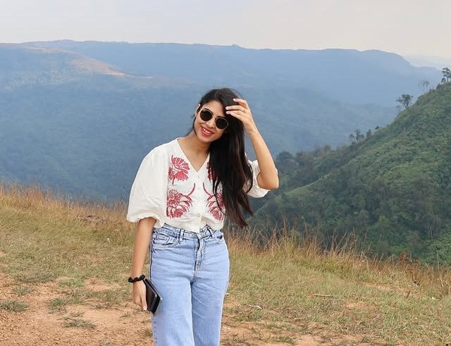 IAS Ananya Singh UPSC First Attempt Topper