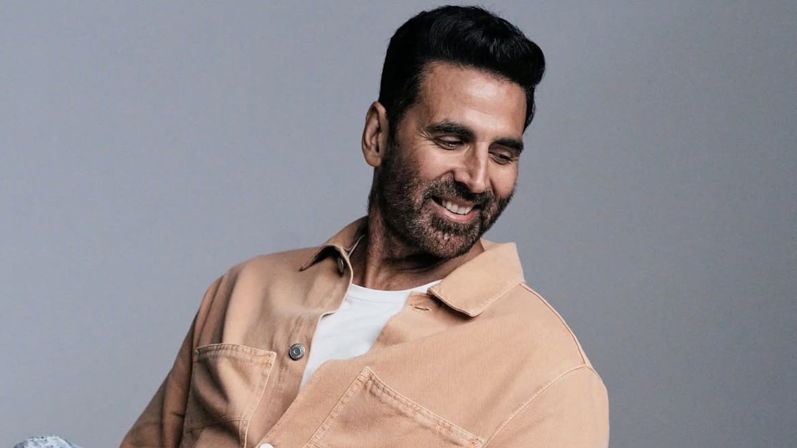 Akshay Kumar jokes about former Vimal campaign amid kesar ad controversy
