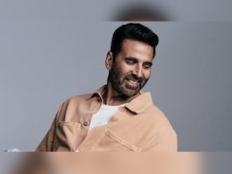 Akshay Kumar's Hilarious <i>Kesar</i> Moment Steals The Show Amid Vimal Controversy