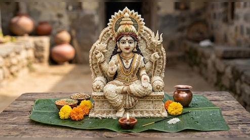 हरियाली तीज पर घर में बनाएं तीज माता की मिट्टी की मूर्ति, जानें पूजा से विसर्जन तक की आसान विधि