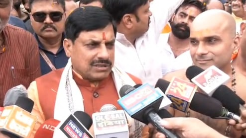 30 किमी लंबी यात्रा में CM मोहन यादव ने उठाई कांवड़, बोले- सनातन संस्कृति की धारा मजबूत कर रही सरकार