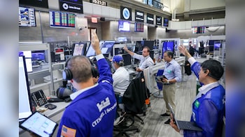 Wall Street Highlights: S&P 500, Nasdaq Finish Higher As Investors Prepare For Nvidia Earnings