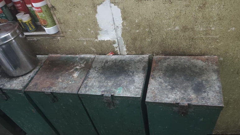 Tukaram Mundhe-Led FDA Raids Bollywood Cafe In Mumbai, Flags 'Fly Infestation, Dirty Drains'