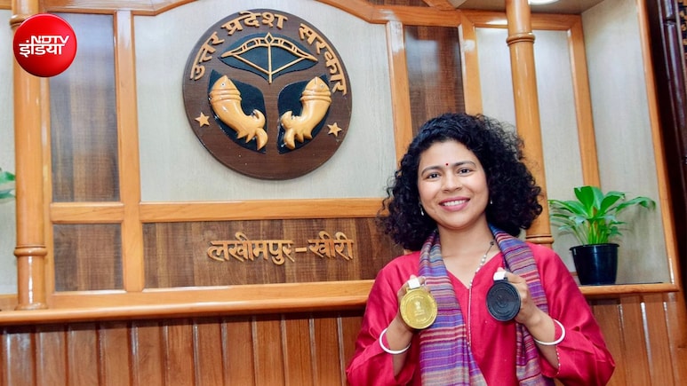 पहली बार चर्चा में नहीं आईं दुर्गाशक्ति नागपाल, ऐसा रहा इस तेज तर्रार महिला IAS का सफर