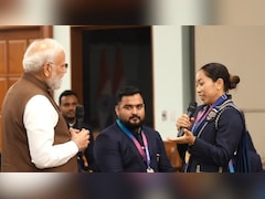 'हर आंसू की बूंद से लग रहा था जैसे गोल्ड मेडल टपक रहा है', मीराबाई चानू से बोले पीएम मोदी - VIDEO