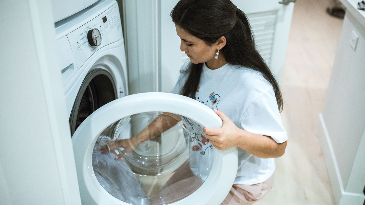 Washing mistakes that can render your laundry routine insufficient