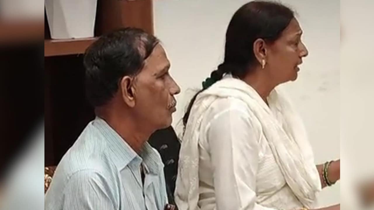 96 दिन तक डिजिटल अरेस्ट रहा बुजुर्ग दंपती, पुलिस अफसर से लेकर जज तक सभी ने किया कॉल, जालसाजों ने ठगे 22 लाख