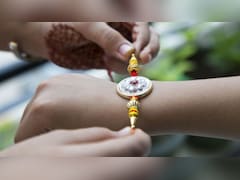 कल कितने बजे से कितने बजे तक बांधी जाएगी राखी?  पंडित जी से जान लें राखी बांधने का शुभ मुहूर्त