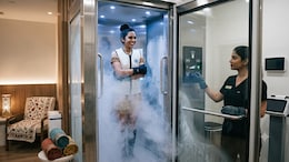 Cryotherapy Vs Ice Bath: Which Is Better For Muscle Recovery?